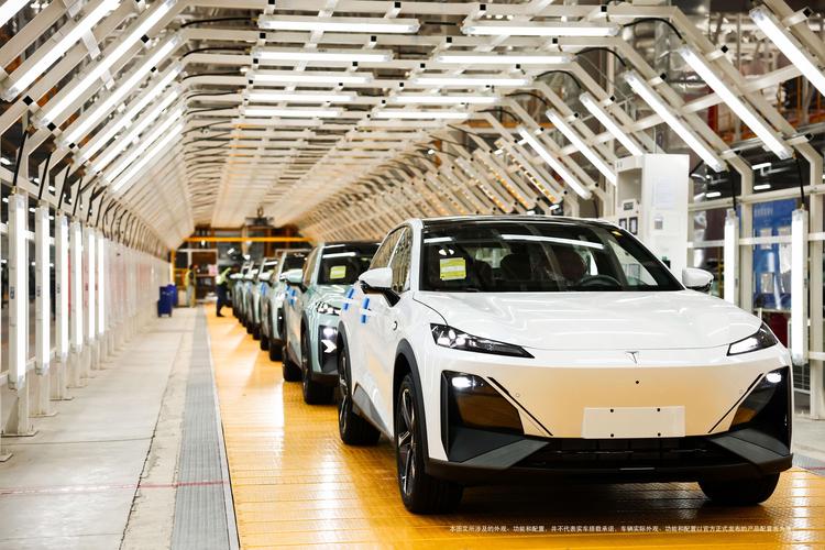制造品质赋能核心产品力 首批量产深蓝S7在南京智慧工厂下线